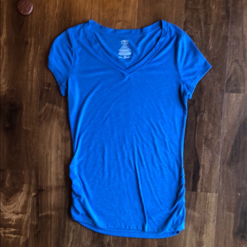 athletic shirt